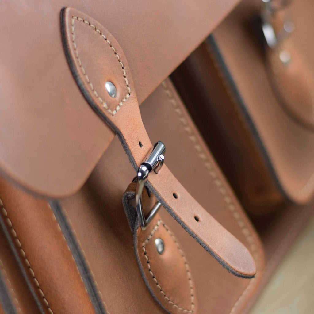 Single Classic Buckle Fastener – The Leather Satchel Co. (USA)