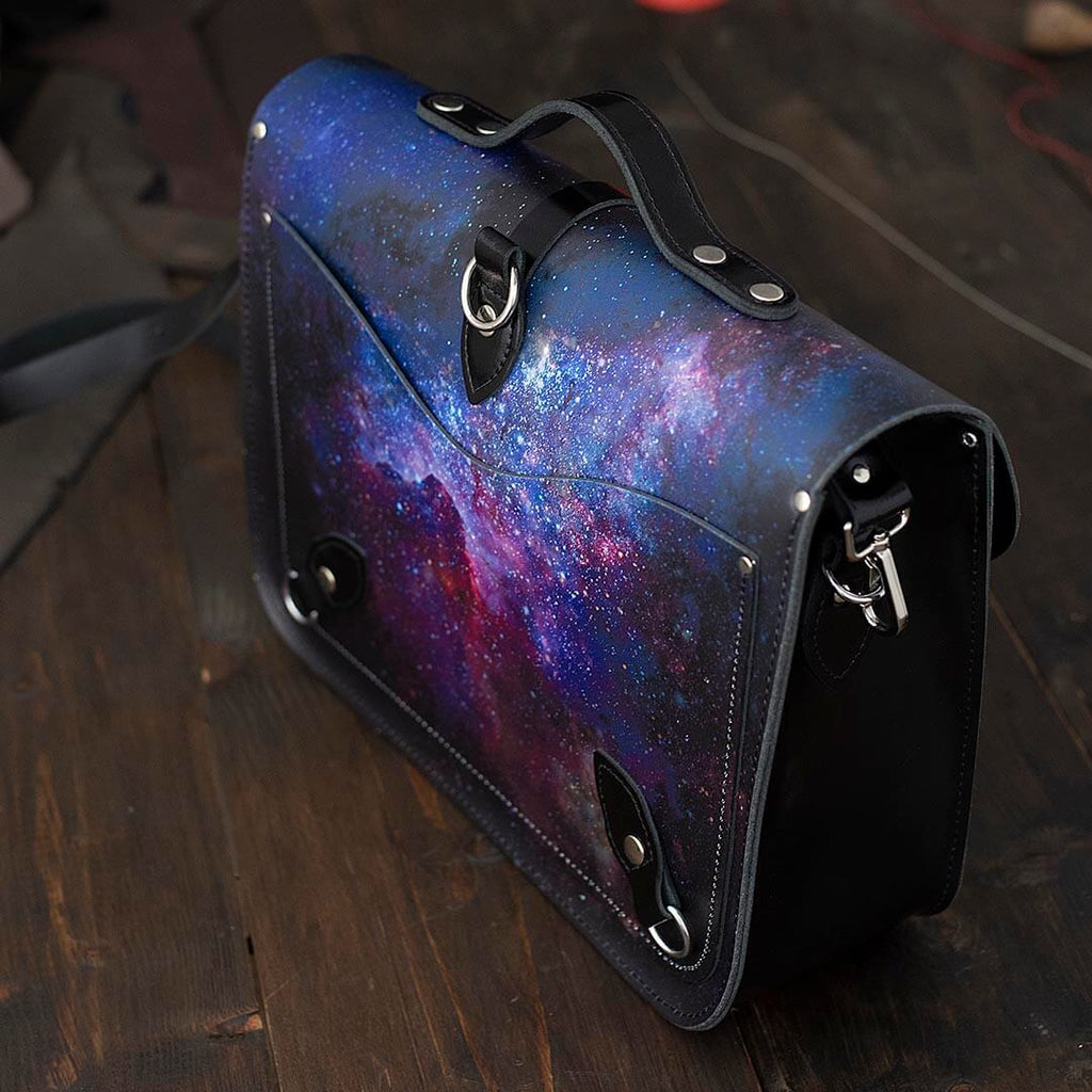 15 Inch HD Digitally Tanned Space Case – The Leather Satchel Co. (USA)