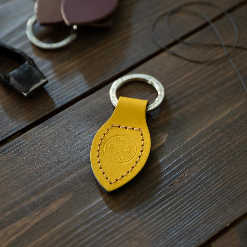 The Irwin By Korchmar - Full Grain Leather Double Loop Key Chain